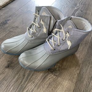WOMEN’s size 7.5 Sperry Boots